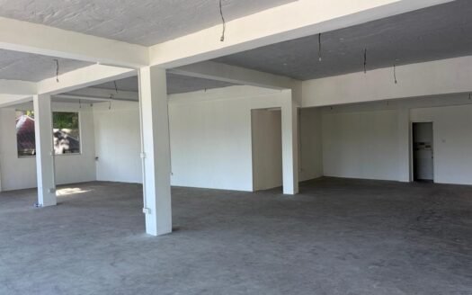 Kandy (Kiribathkumbura) Strategic Main Road Office Space for Rent for Rs 150,000 (Monthly)